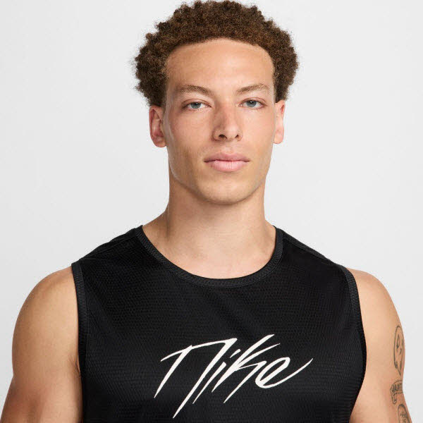 Nike Icon Men"s Dri-FIT Basket