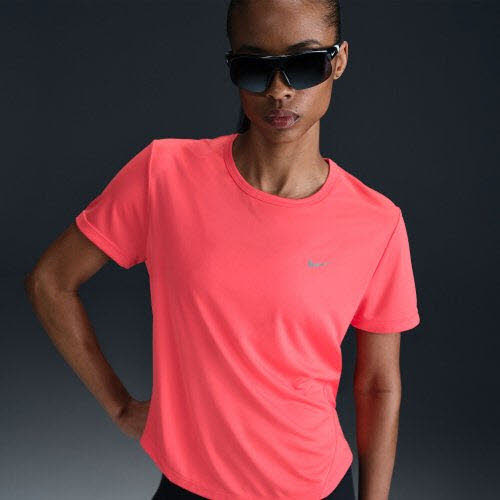 Nike Tempo Women"s Dri-FIT Sho